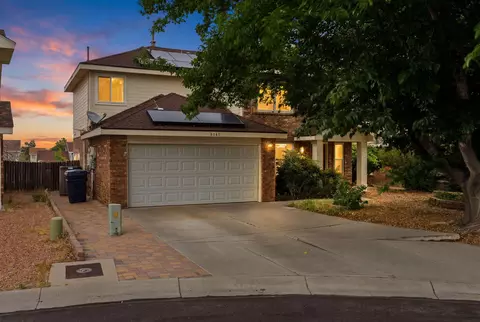 8143 Oakdale Pl NW, Albuquerque, NM 87120