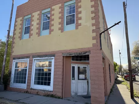 401 5th St, Estancia, NM 87016