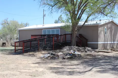 406 E Abrahames Rd, Moriarty, NM 87035