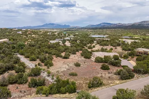 14 Storyteller Ct, Sandia Park, NM 87047