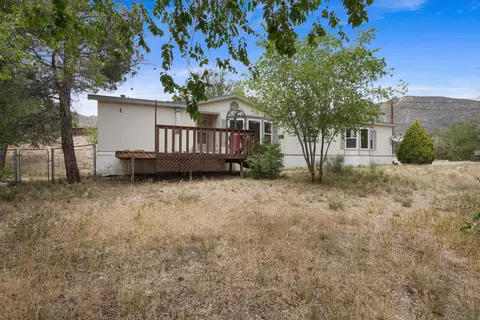 4 Whittier Pl SE, Albuquerque, NM 87123