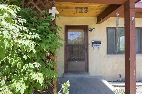 123 Placita De Oro, Santa Fe, NM 87501