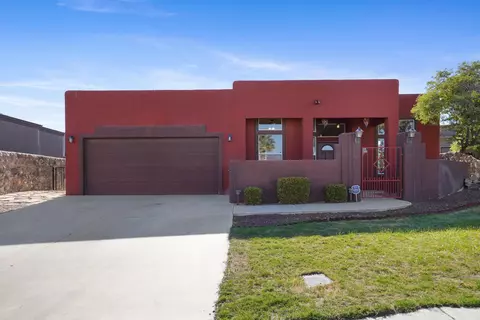 2205 Sun Chaser Pl, Las Cruces, NM 88001
