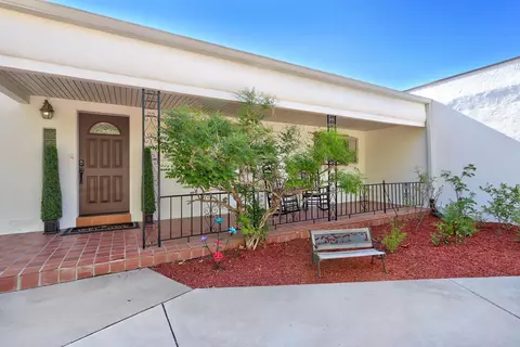 3560 Luke Cir NW, Albuquerque, NM 87107