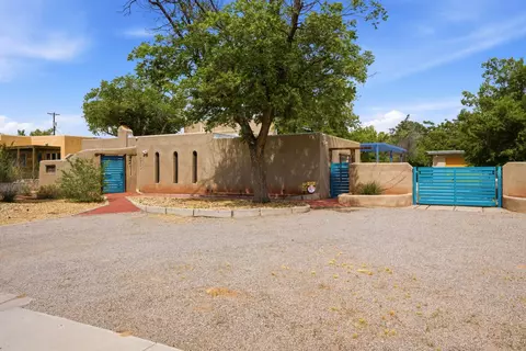 610 Carlisle Blvd SE, Albuquerque, NM 87106
