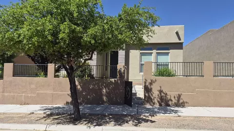 5417 E Village Ave NE, Rio Rancho, NM 87144