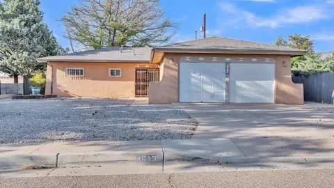 4613 Delamar Ave NE, Albuquerque, NM 87110