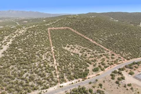 16 Canon Escondido, Sandia Park, NM 87047