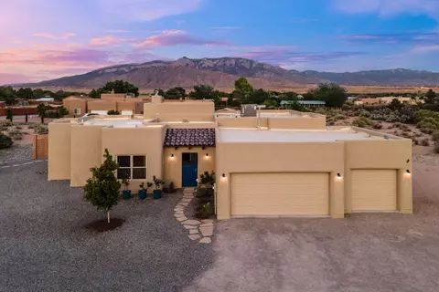 953 Camino Sin Pasada, Corrales, NM 87048