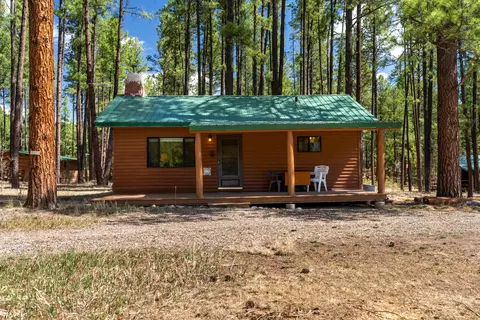27 Horseshoe Trl, Jemez Springs, NM 87025