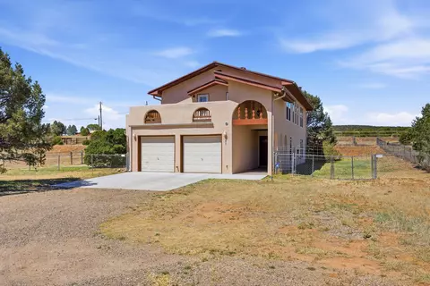 1077 County Line Rd, Edgewood, NM 87015
