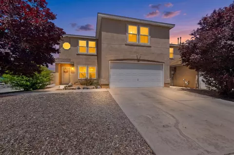 6151 Bisbee Pl NW, Albuquerque, NM 87114