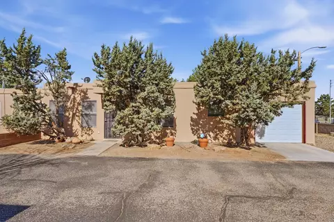 5108 Zuni Rd SE, Albuquerque, NM 87108