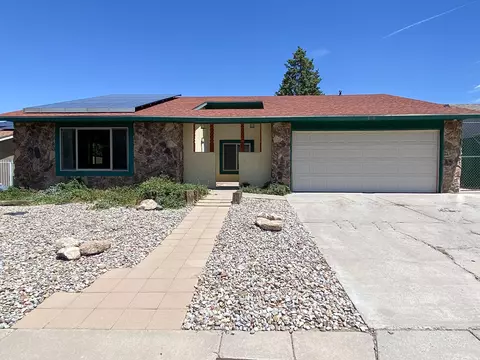 8209 Tina Dr NE, Albuquerque, NM 87109