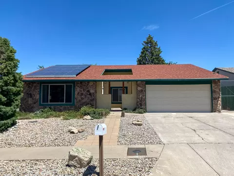 8209 Tina Dr NE, Albuquerque, NM 87109