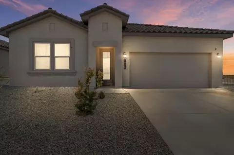 1928 Tesoro Loop NW, Los Lunas, NM 87031