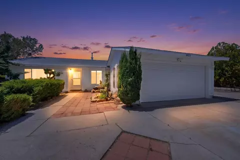 9921 Plunkett Dr NW, Albuquerque, NM 87114