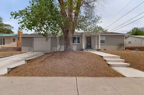 812 Amherst Dr NE, Albuquerque, NM 87106