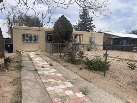 5405 Mountain Rd NE, Albuquerque, NM 87110