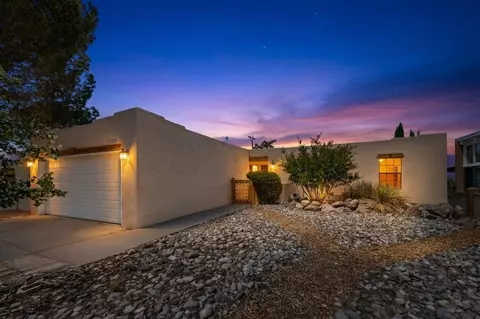 2705 Eastridge Dr NE, Albuquerque, NM 87112