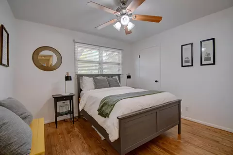 7512 Bellrose Ave NE, Albuquerque, NM 87110