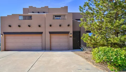 5425 Roosevelt Loop NE, Rio Rancho, NM 87144