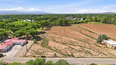 2220 Muniz Rd SW, Albuquerque, NM 87105
