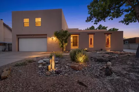 8308 Cherry Hills Rd NE, Albuquerque, NM 87111