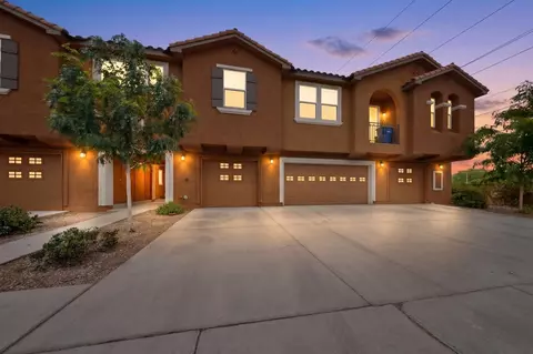 601 Menaul Blvd NE UNIT 302, Albuquerque, NM 87107