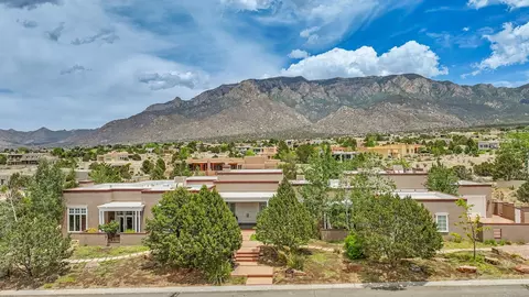 13401 Pino Canyon Pl NE, Albuquerque, NM 87111