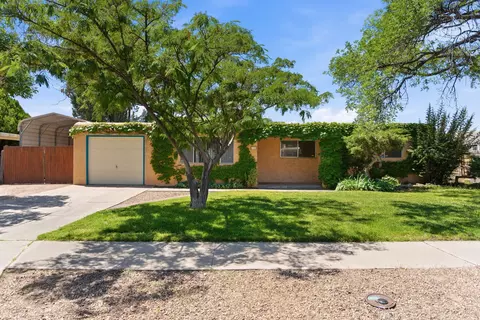 1320 Delamar Ave NW, Albuquerque, NM 87107