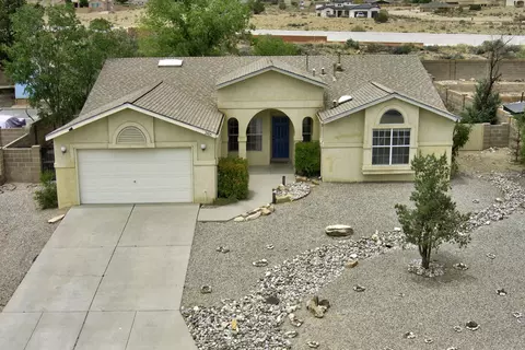 2405 Agua Fria Dr NE, Rio Rancho, NM 87144