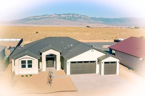 32 2nd St NE, Rio Rancho, NM 87124