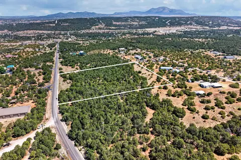 75 Via Sedillo Rd, Tijeras, NM 87059