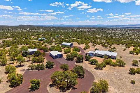 44 Arrowhead Dr, Quemado, NM 87829