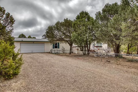 3 Franklin Ct, Edgewood, NM 87015