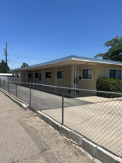 4021 Thaxton Ave SE, Albuquerque, NM 87108