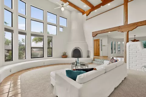 3 Chamisa Pl, Corrales, NM 87048