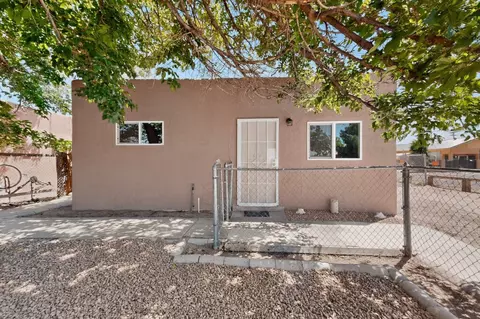 3216 Cypress Dr SW, Albuquerque, NM 87105
