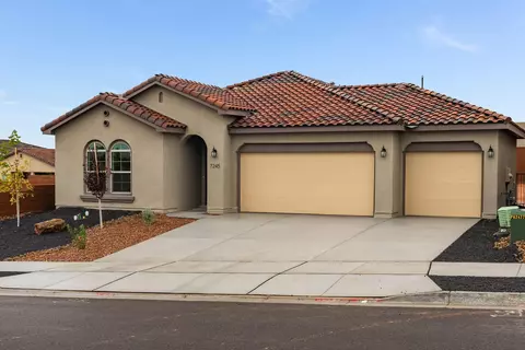 7245 Loire Dr NE, Rio Rancho, NM 87144