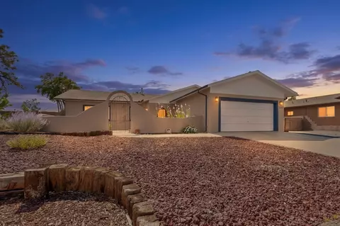 10005 Cardinal St NW, Albuquerque, NM 87114