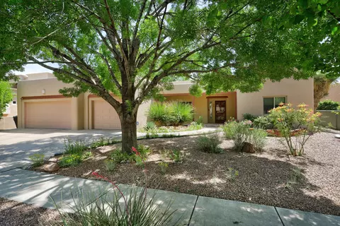408 Cilantro Ln NW, Albuquerque, NM 87104