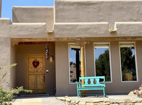 11 Tres Amigos Rd, Placitas, NM 87043