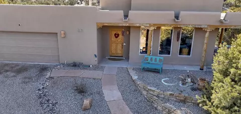 11 Tres Amigos Rd, Placitas, NM 87043