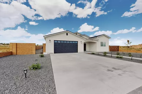 2326 Box Lake Dr NE, Rio Rancho, NM 87144