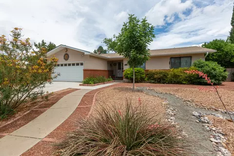 7609 Summer Ave NE, Albuquerque, NM 87110