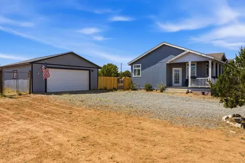 4 High Vista Dr, Moriarty, NM 87035