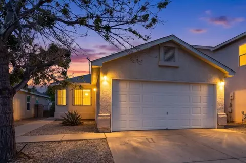8416 Vista Serena Ln SW, Albuquerque, NM 87121