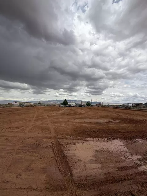 8 Camino Escondido, Belen, NM 87002