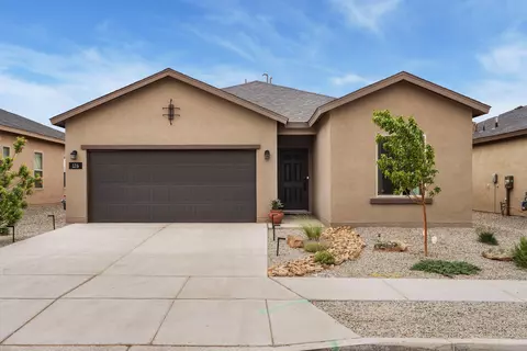 126 Spectrum Ave SW, Rio Rancho, NM 87124